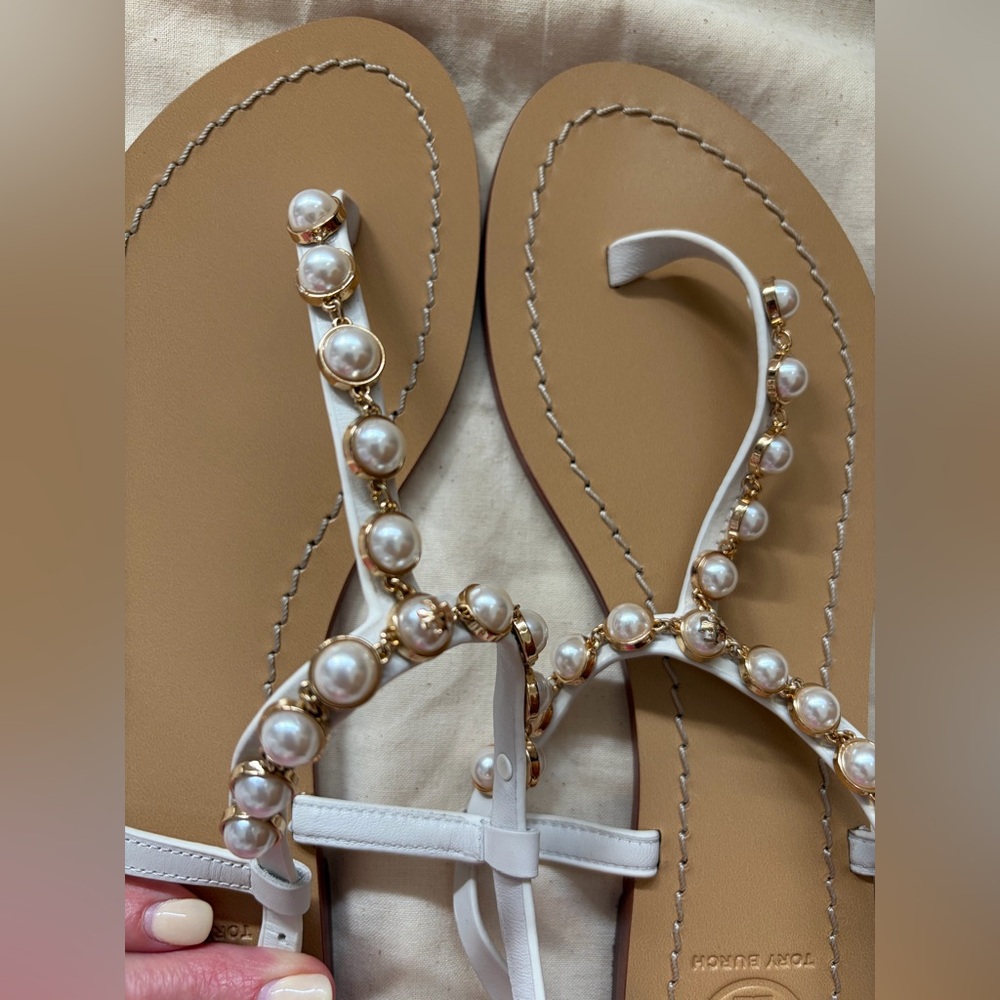 Tory Burch off-White Pearl-Embellished T-Strap Sandals